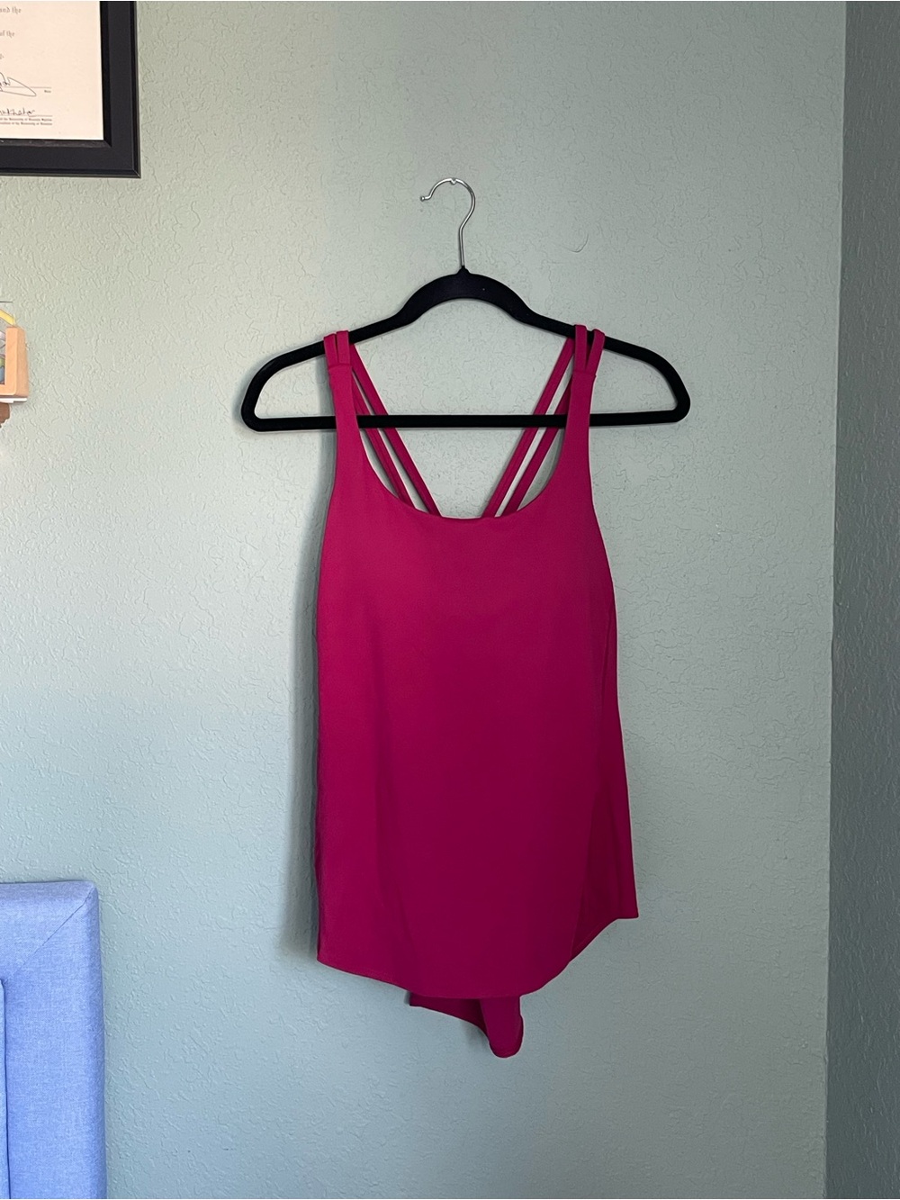 New Halara UltraSculpt Round Neck Crisscross Back Running Tank Top Size M